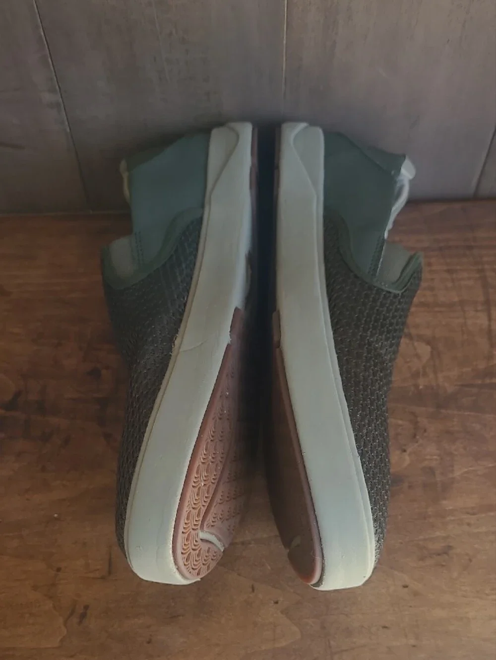EUC OluKai Sneakers Men's sz 11 Lae'Ahi Olive Green Mesh Slip On Drop In Heel Sh